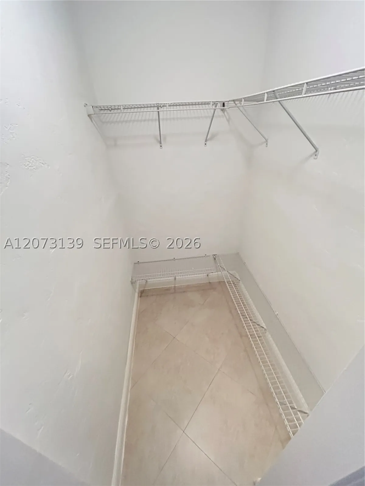 2880 Pine Tree Dr 3, Miami Beach, Florida 33140 — photo 14
