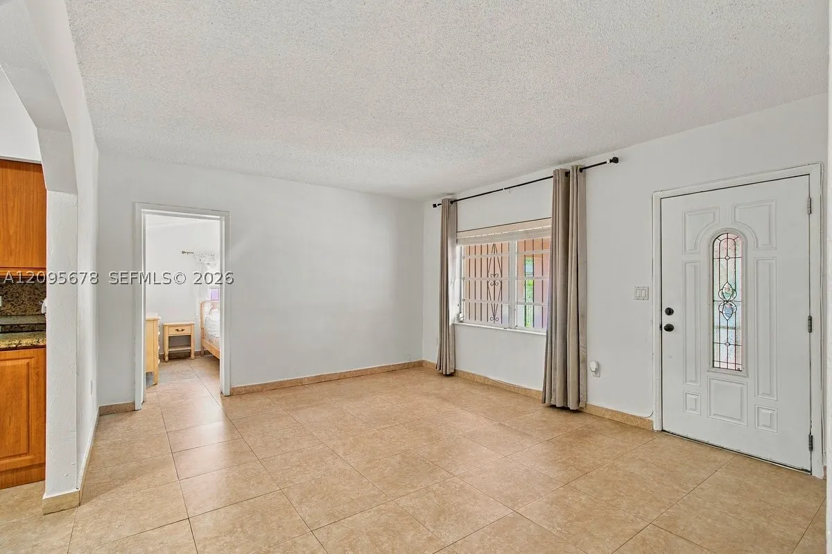 2428 Sw 12th St, Miami, Florida 33135 — photo 23