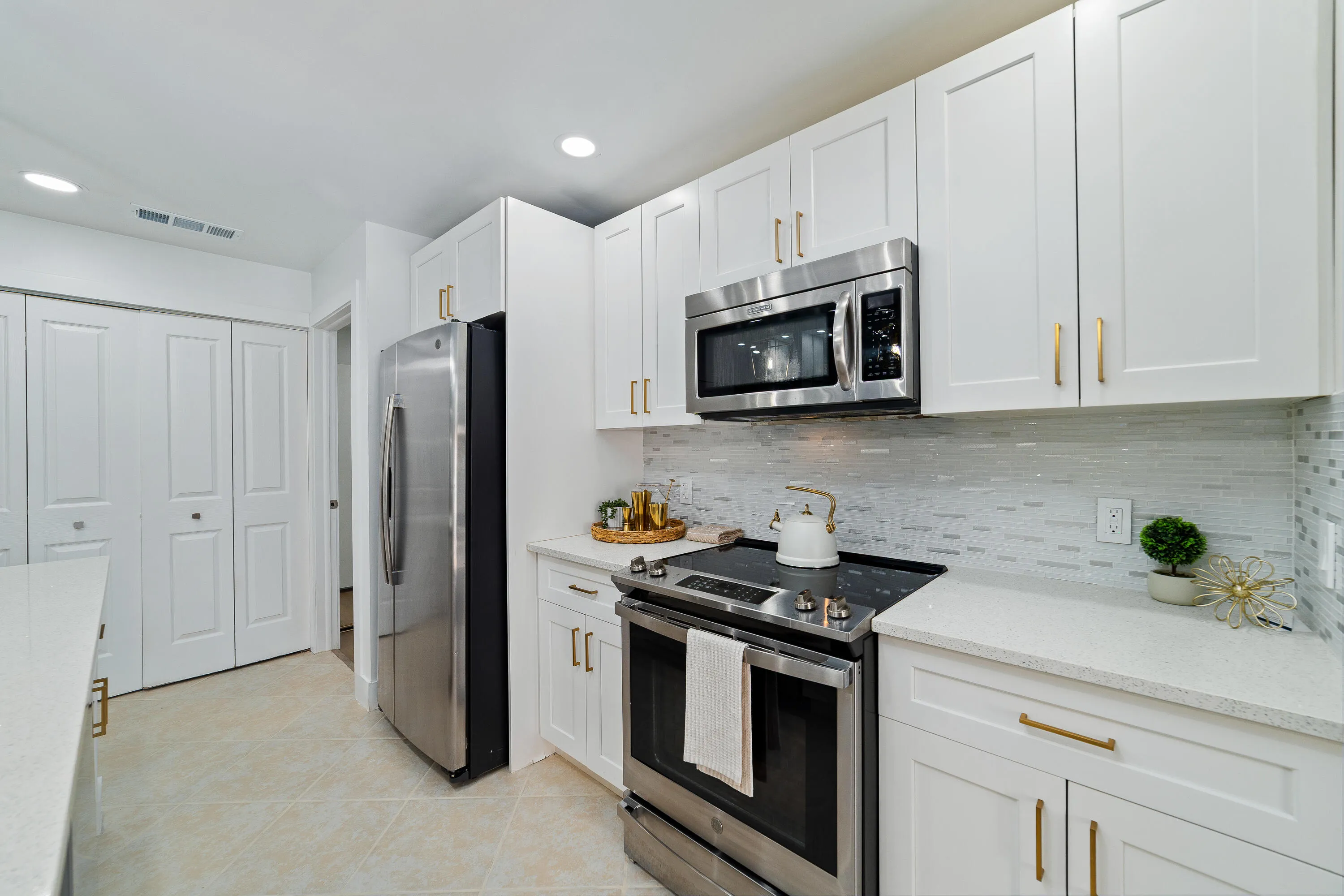 2301 Pin Oak Court, Palm Beach Gardens, Florida 33410 — photo 17