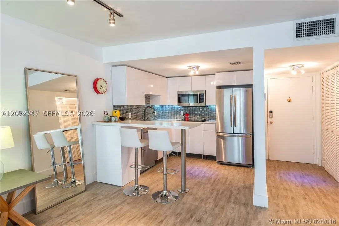 345 Ocean Dr 408, Miami Beach, Florida 33139 — photo 8