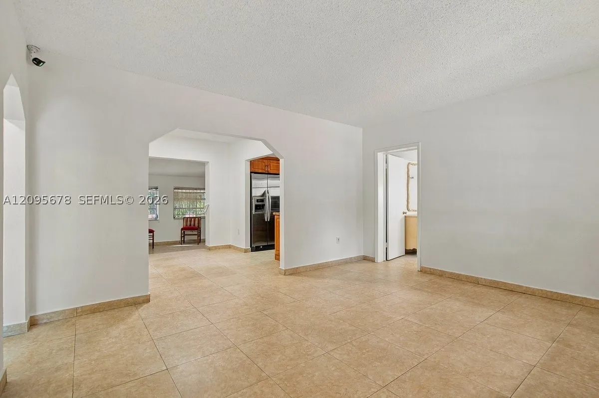 2428 Sw 12th St, Miami, Florida 33135 — photo 49